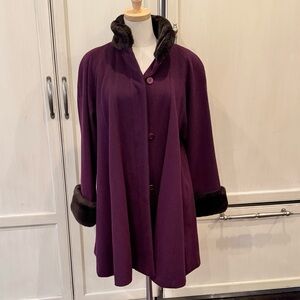 Vintage Searle Blatt Purple swing Coat with faux fur accents